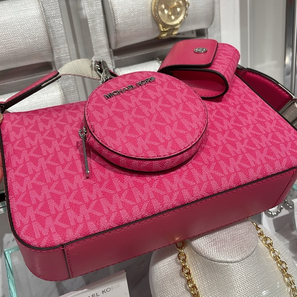 Michael Kors Jet Set Signature Logo Crossbody Bag with Case Apple Airpods Pro® - Picture 9 of 16